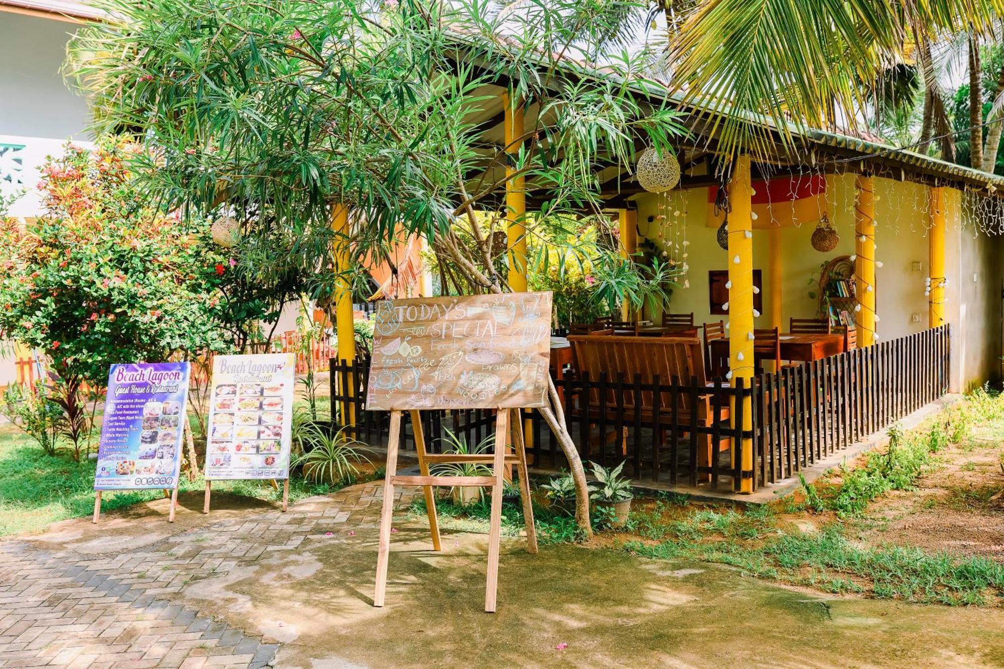 Beach Lagoon Guesthouse Tangalle Kültér fotó