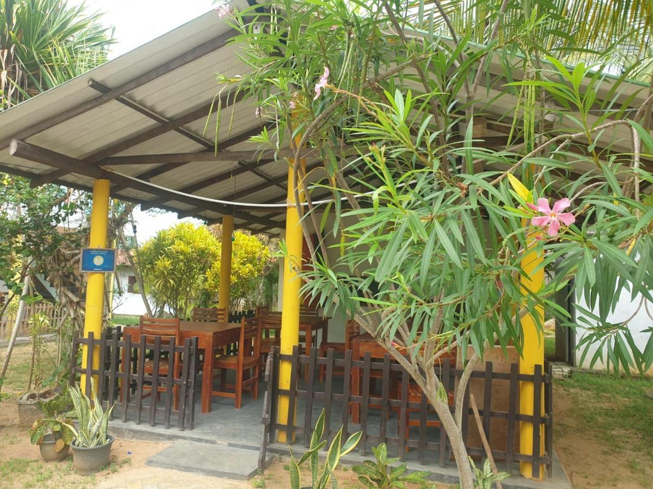 Beach Lagoon Guesthouse Tangalle Kültér fotó