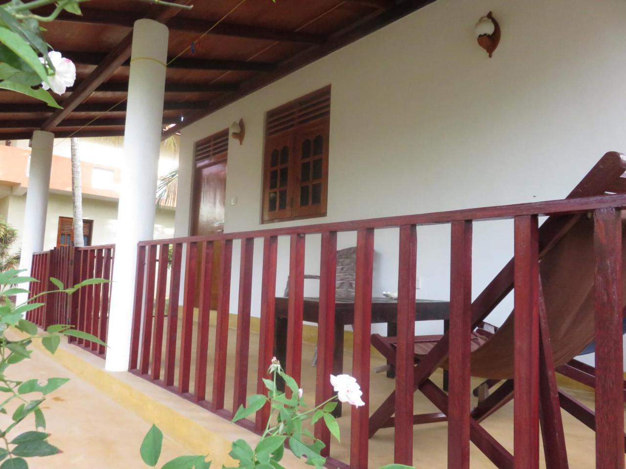 Beach Lagoon Guesthouse Tangalle Kültér fotó